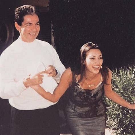 The momager copped to having an affair with Todd Waterman. . Robert kardashian died